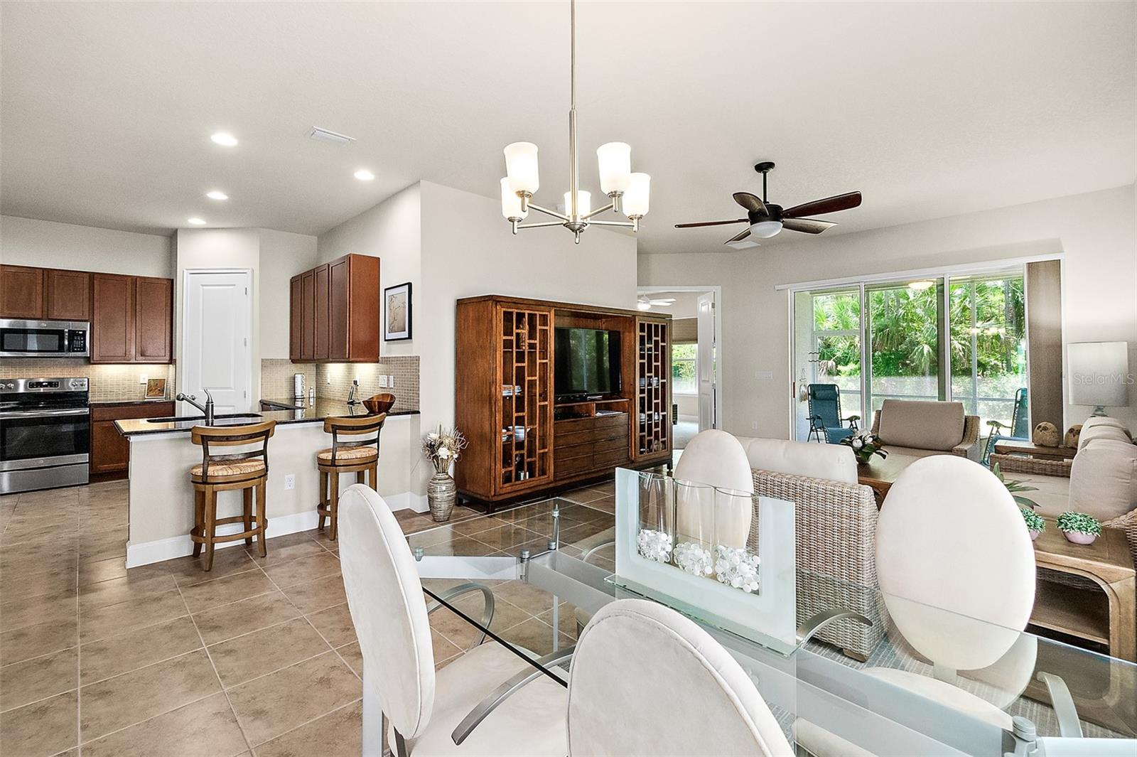 815 PINEWOOD DR, ORMOND BEACH, FL, 32174