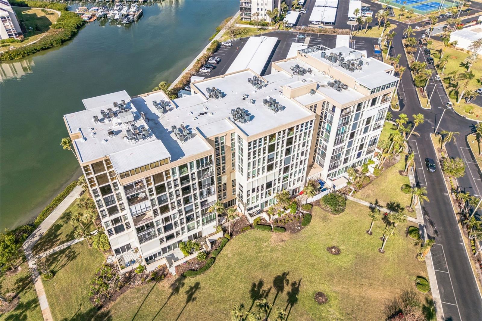 7400 SUN ISLAND DR S #411, SOUTH PASADENA, FL, 33707