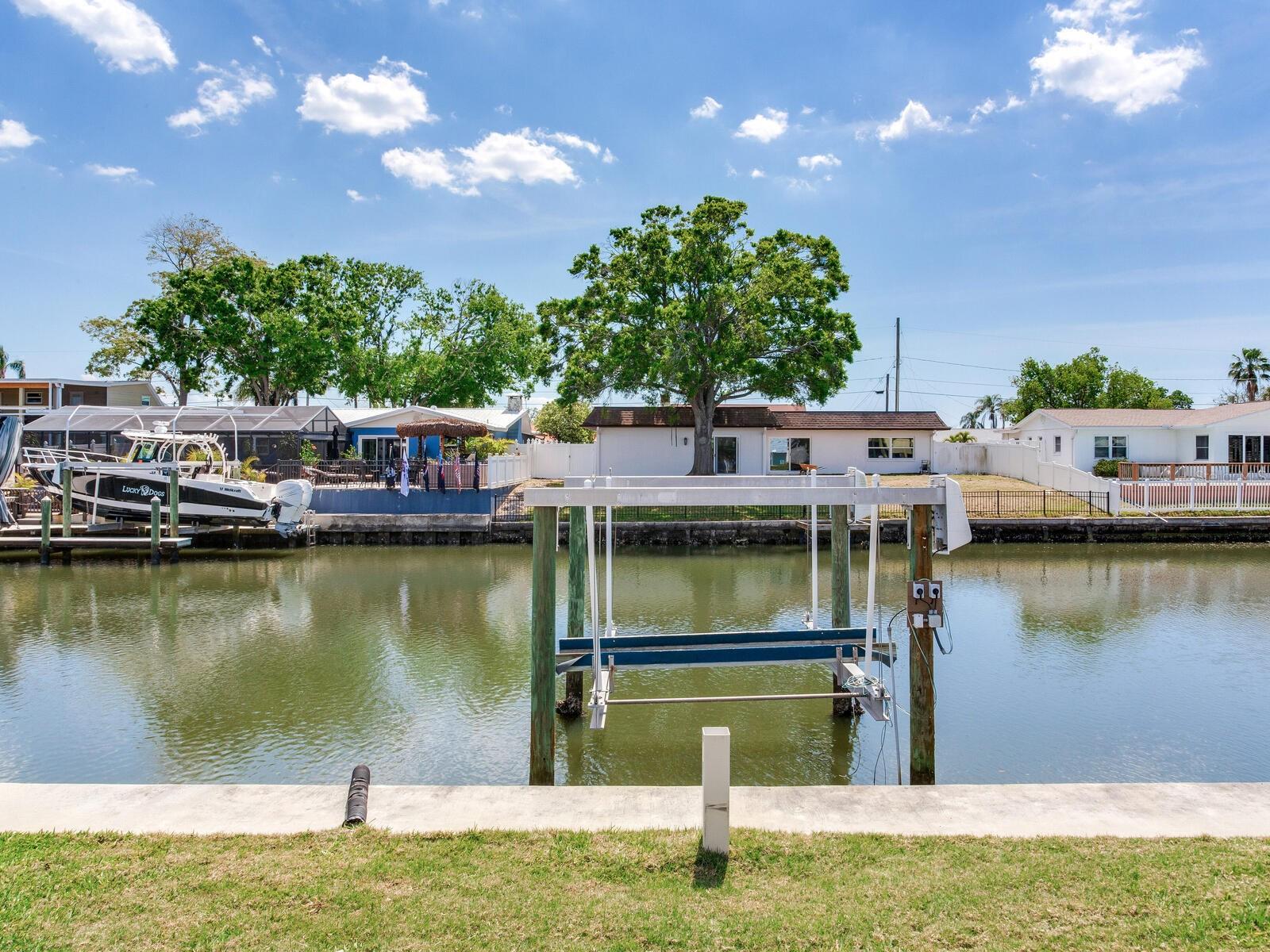 8722 HICKORYWOOD LN, TAMPA, FL, 33615