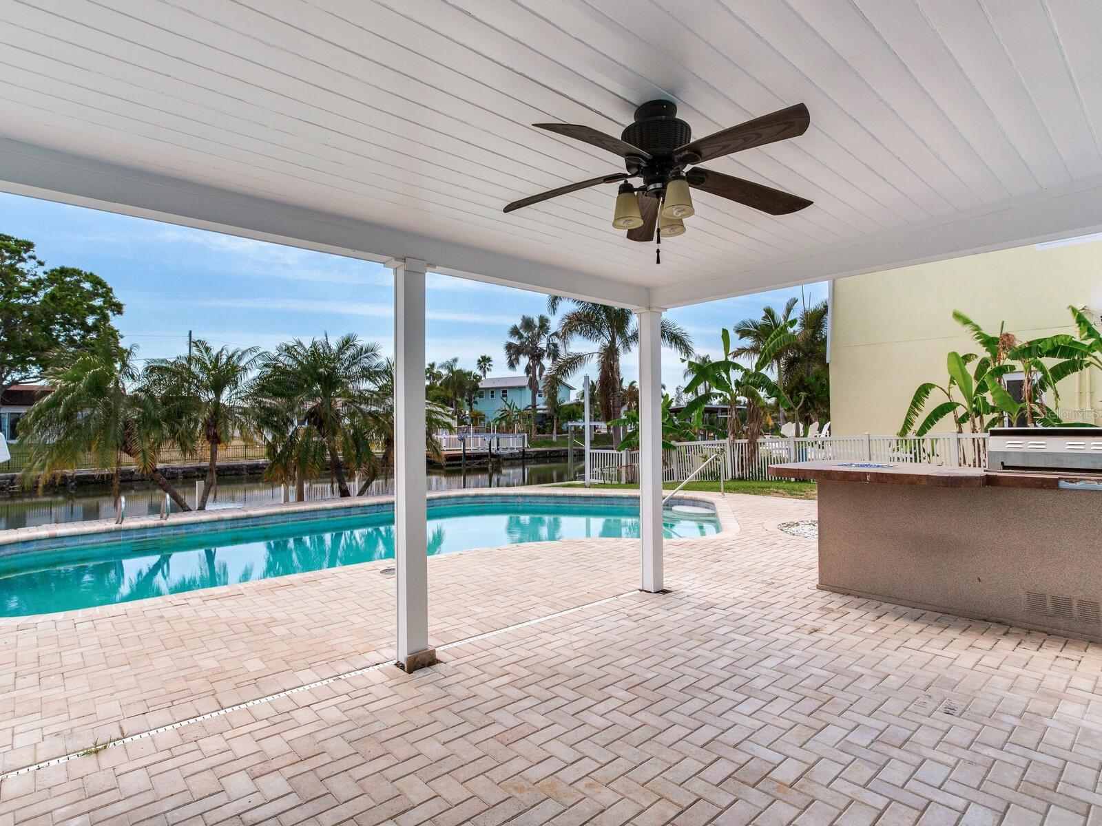 8722 HICKORYWOOD LN, TAMPA, FL, 33615