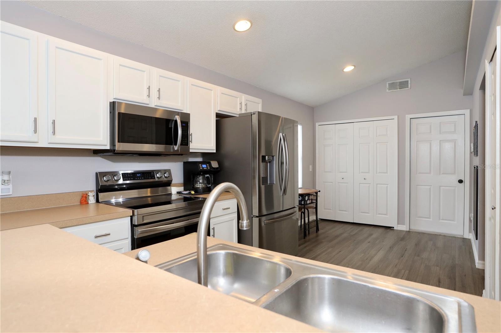 1203 PINEDALE DR, DAVENPORT, FL, 33897