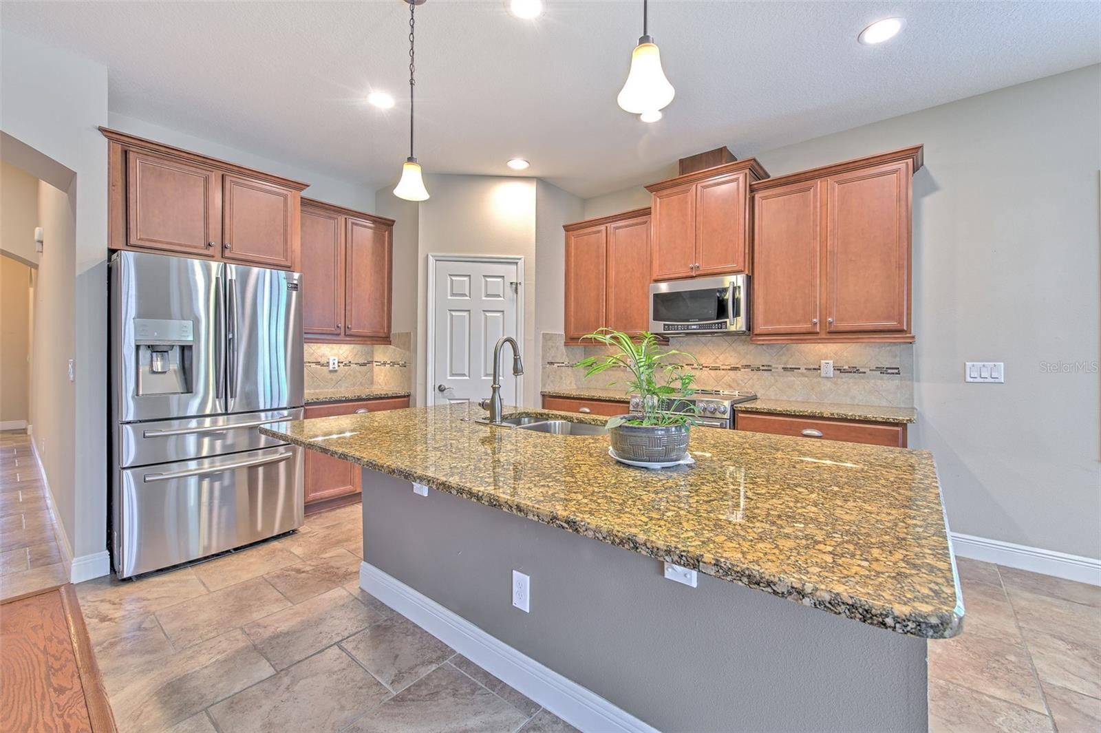 6303 HAWK GROVE CT, WESLEY CHAPEL, FL, 33545