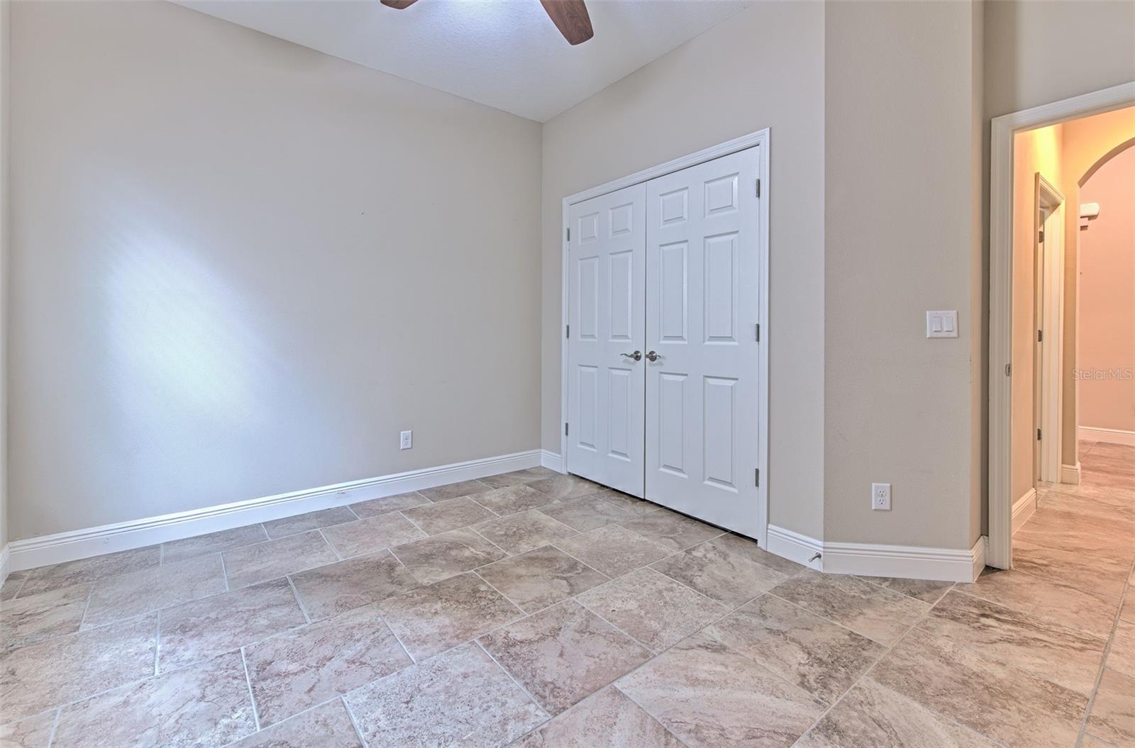 6303 HAWK GROVE CT, WESLEY CHAPEL, FL, 33545