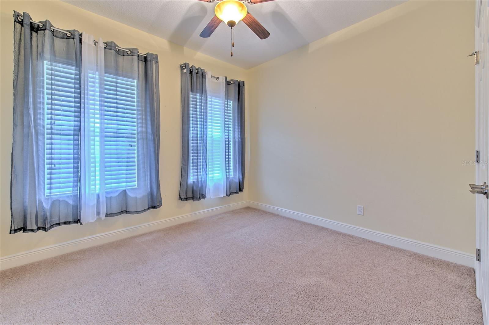 6303 HAWK GROVE CT, WESLEY CHAPEL, FL, 33545