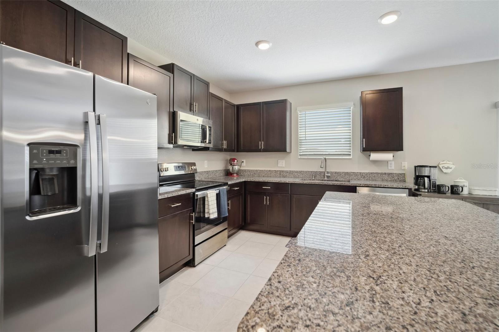 13227 GREAT PLAINS DR, RIVERVIEW, FL, 33579