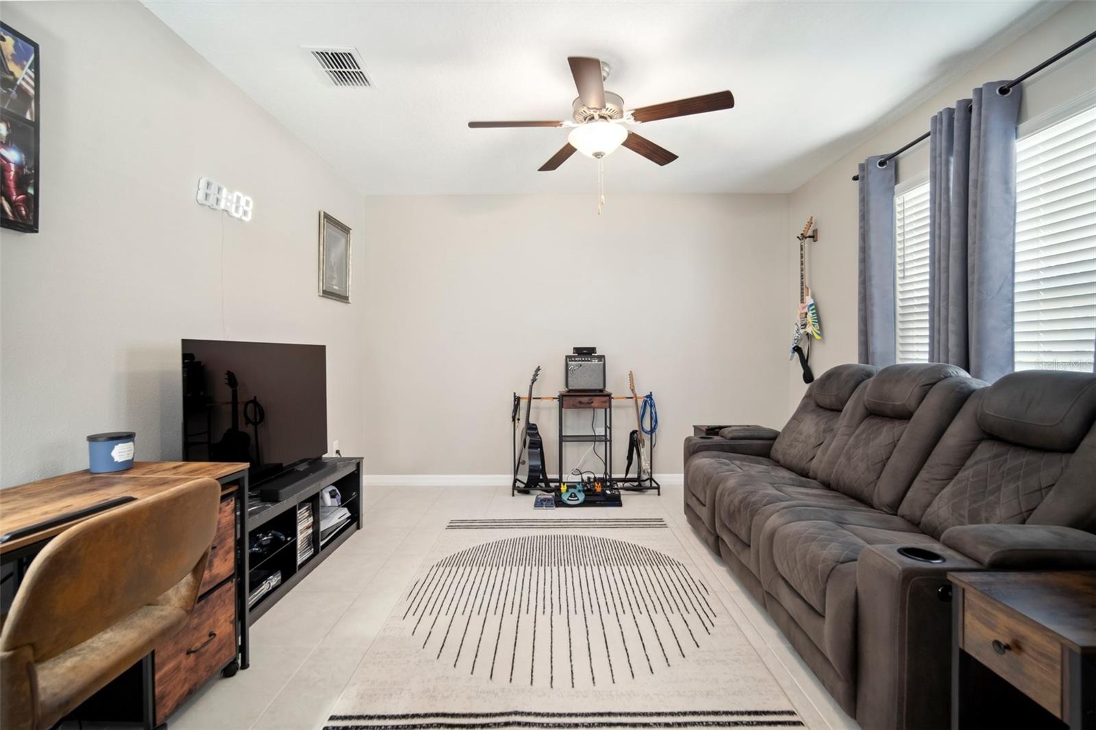 13227 GREAT PLAINS DR, RIVERVIEW, FL, 33579