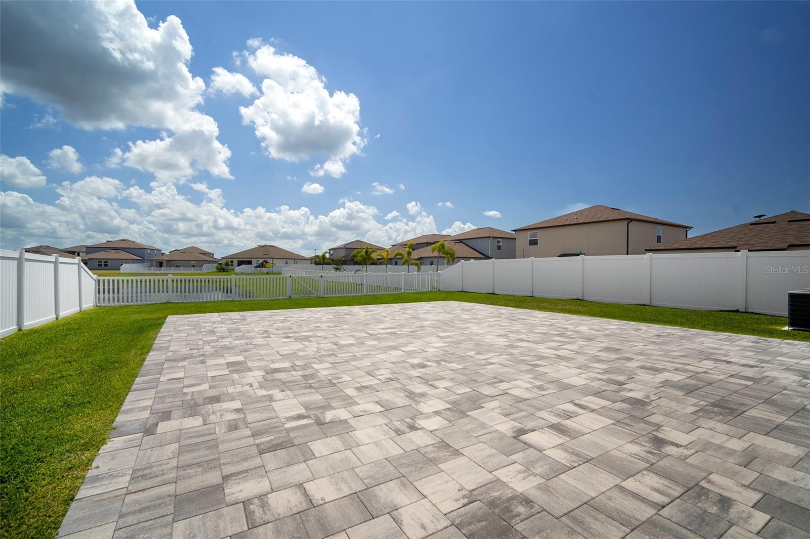 13227 GREAT PLAINS DR, RIVERVIEW, FL, 33579