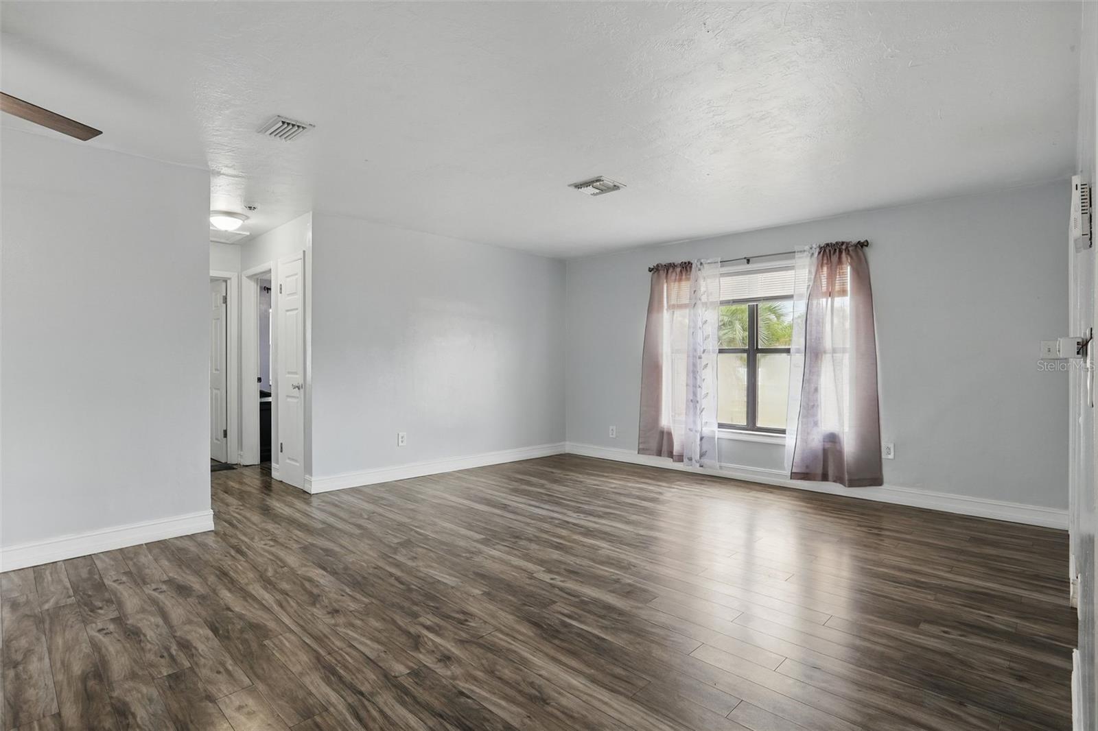 1431 N NORMANDY BLVD, DELTONA, FL, 32725