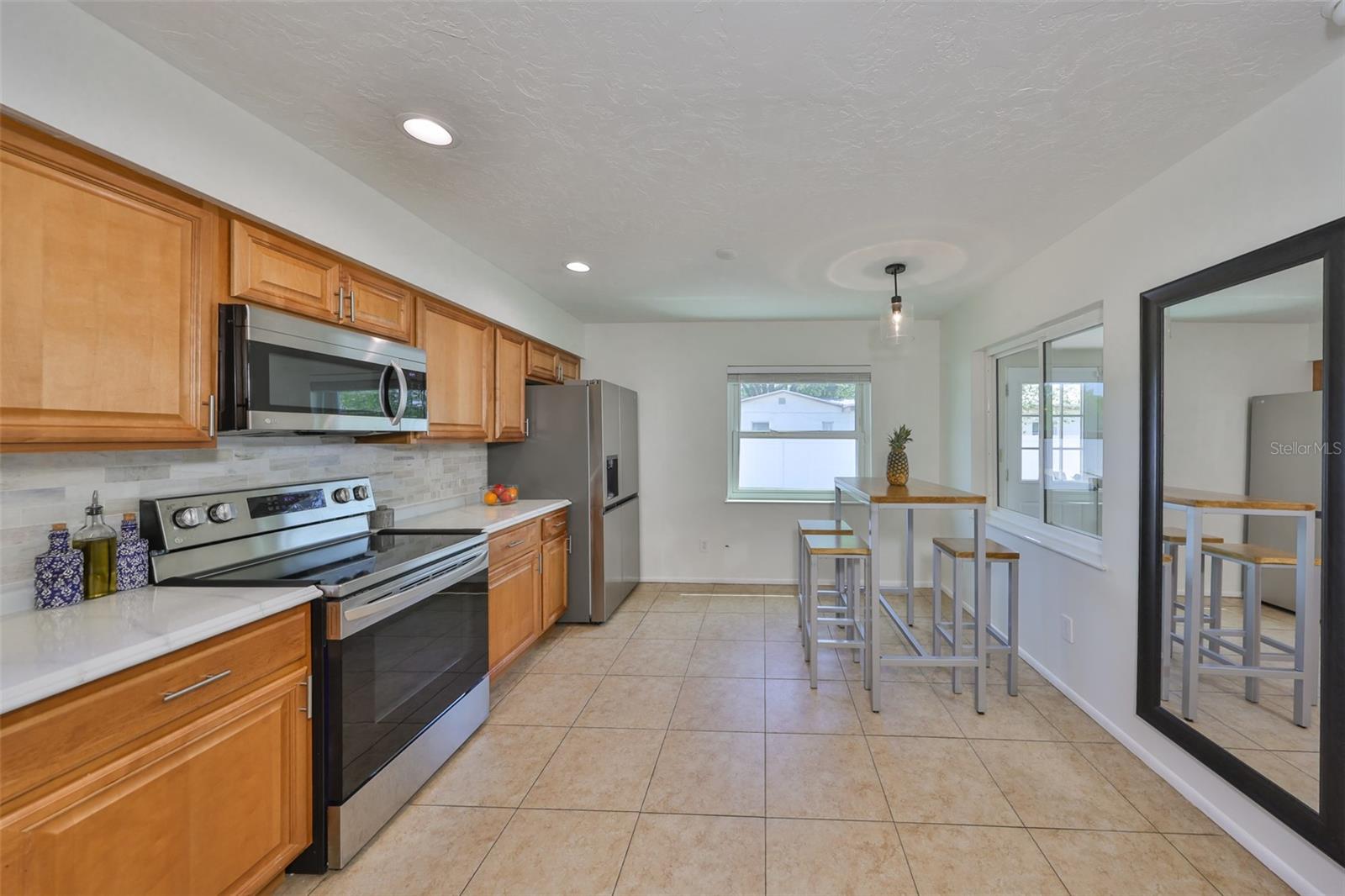 7491 CEDAR ST NE, ST PETERSBURG, FL, 33702