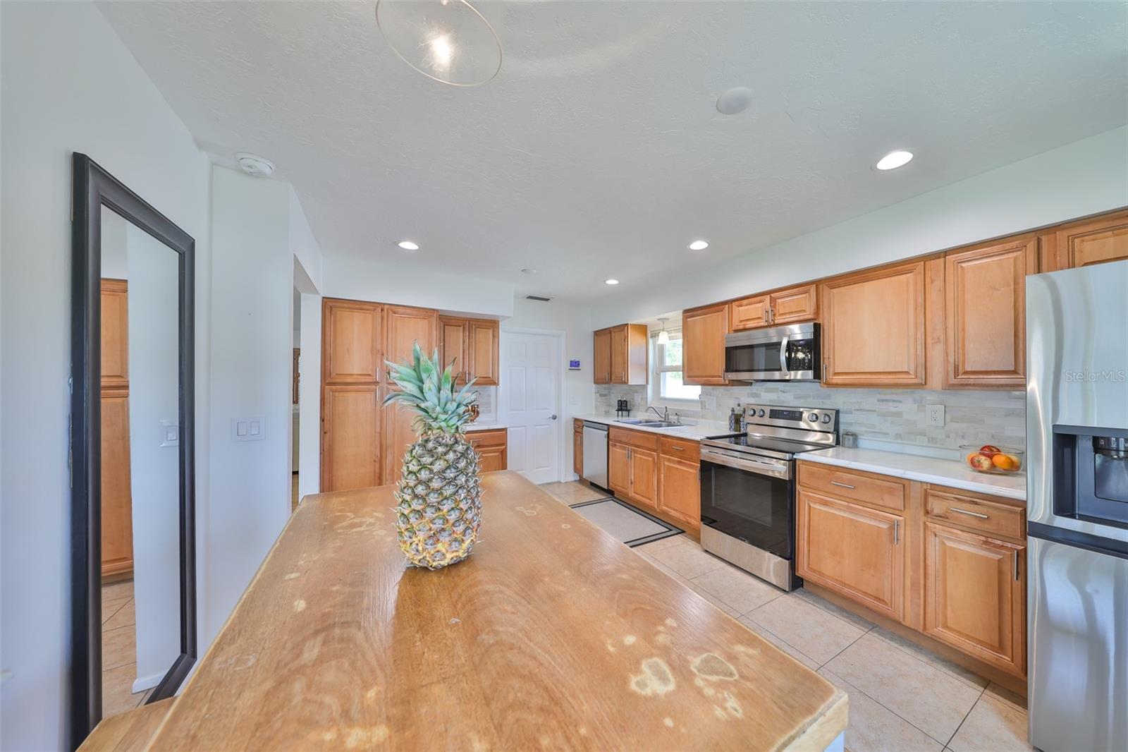 7491 CEDAR ST NE, ST PETERSBURG, FL, 33702