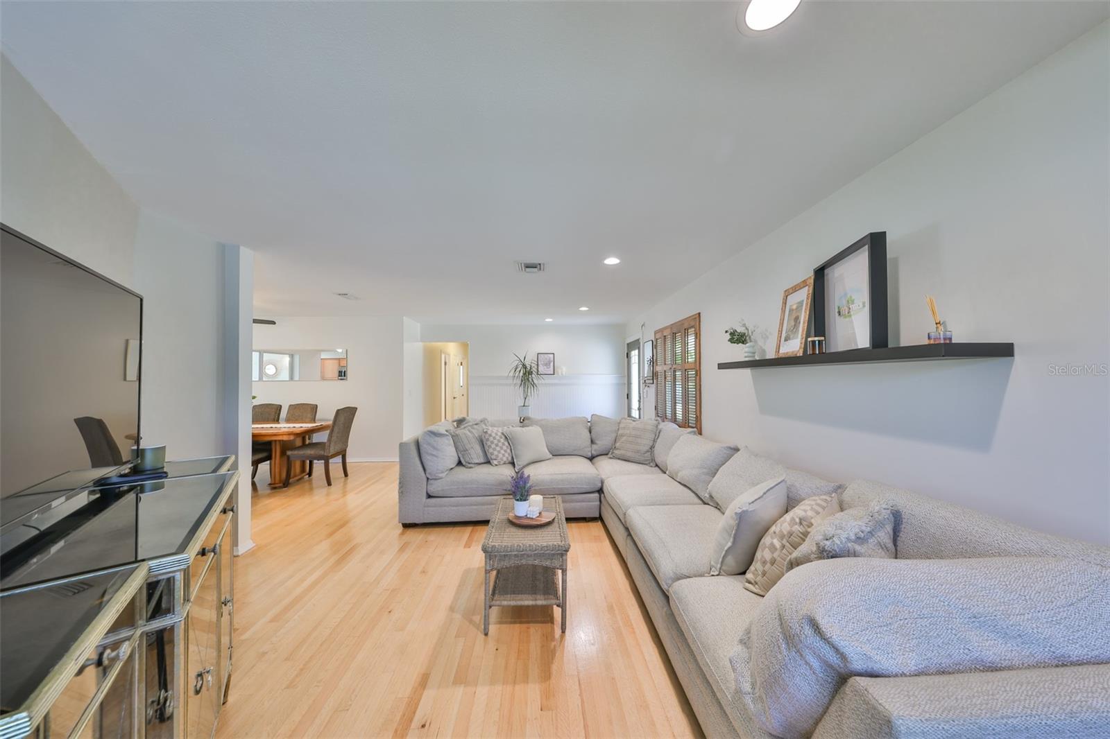 7491 CEDAR ST NE, ST PETERSBURG, FL, 33702