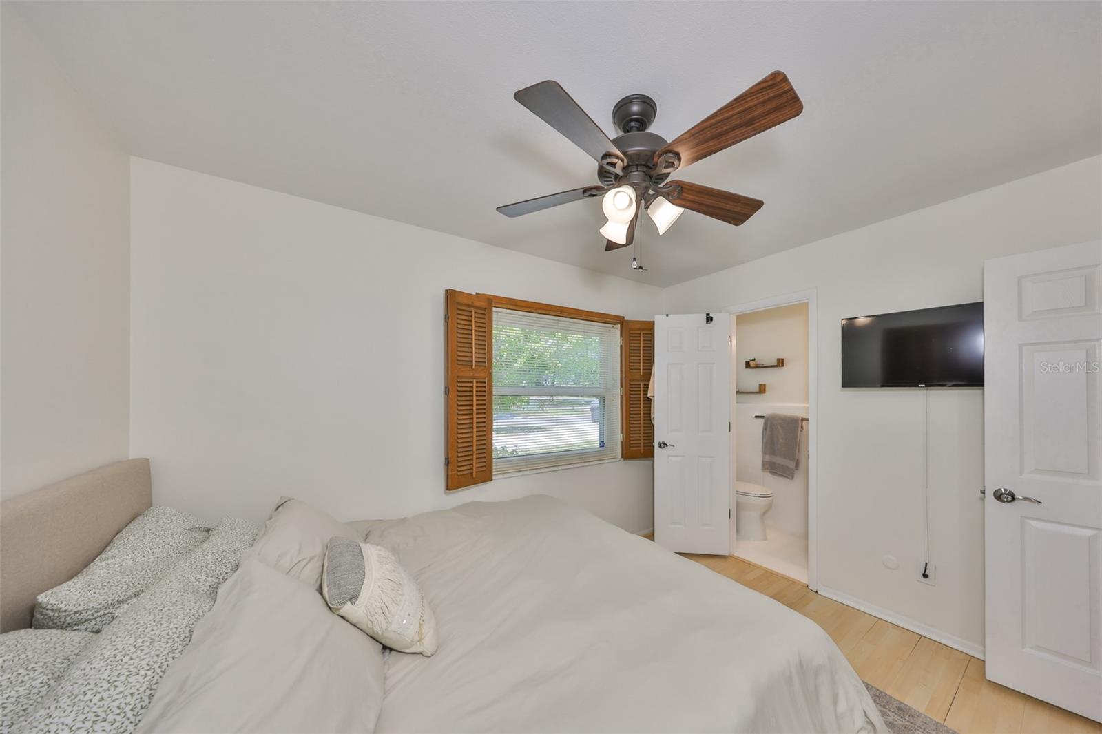 7491 CEDAR ST NE, ST PETERSBURG, FL, 33702