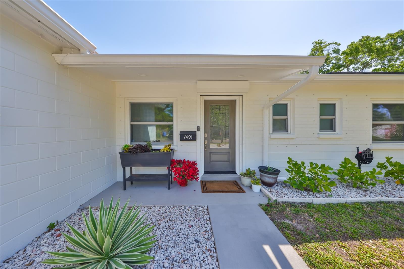 7491 CEDAR ST NE, ST PETERSBURG, FL, 33702
