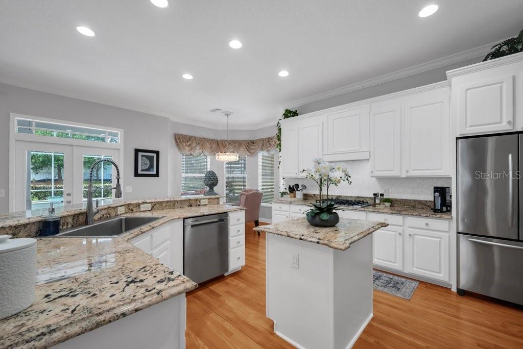 5913 FLATWOODS MANOR CIR, LITHIA, FL, 33547