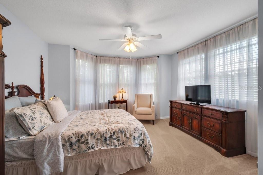 5913 FLATWOODS MANOR CIR, LITHIA, FL, 33547
