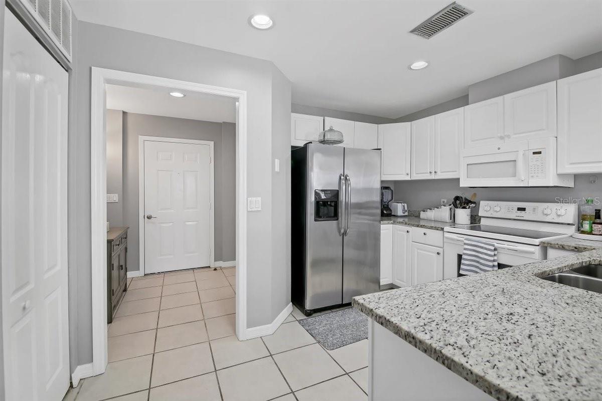 3706 54TH DR W #104, BRADENTON, FL, 34210