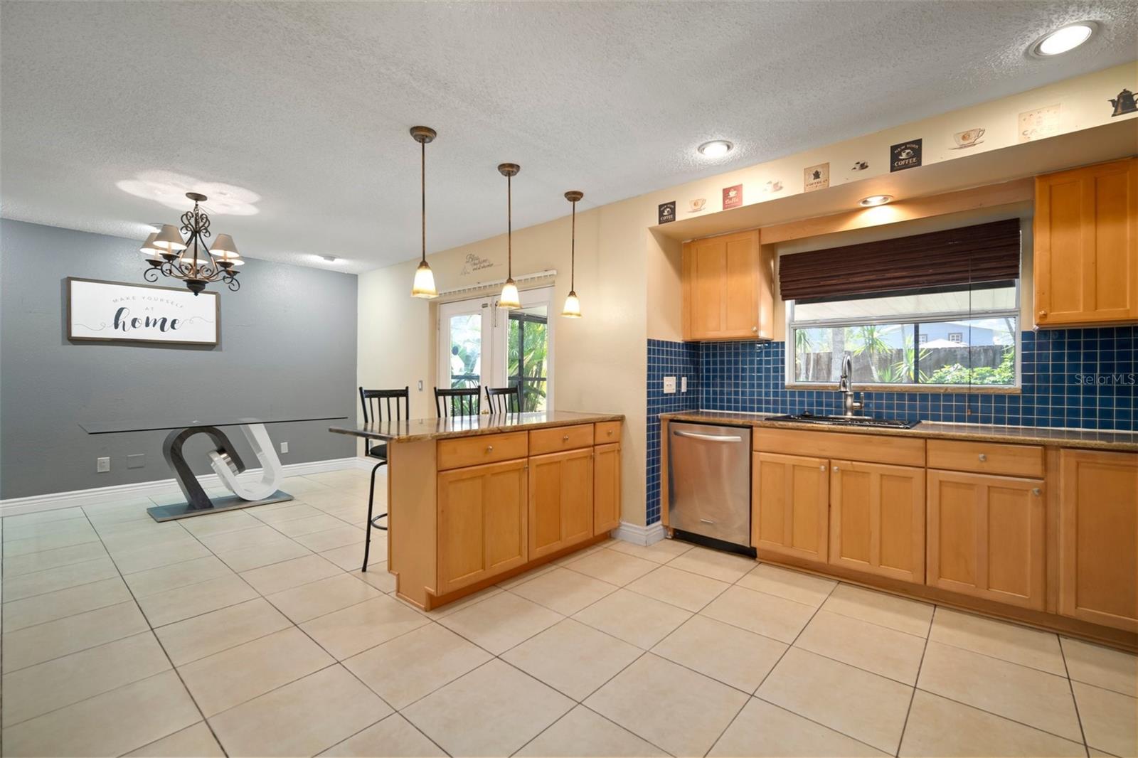 7020 OAKVIEW CIR, TAMPA, FL, 33634