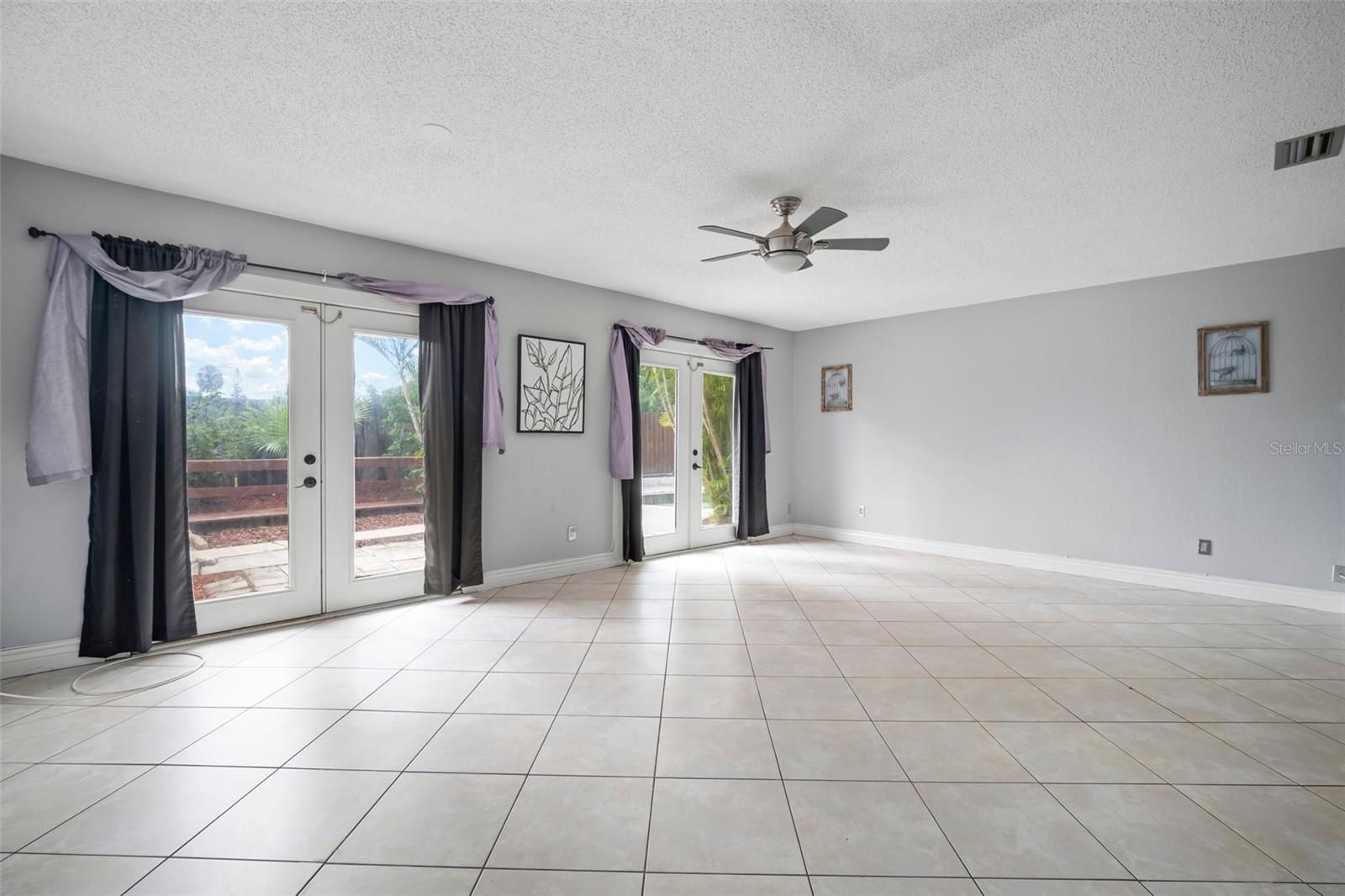 7020 OAKVIEW CIR, TAMPA, FL, 33634