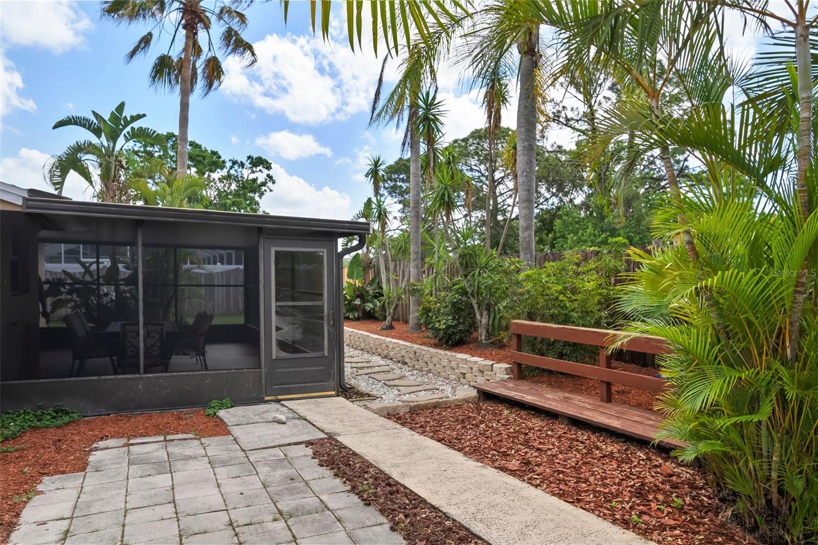 7020 OAKVIEW CIR, TAMPA, FL, 33634