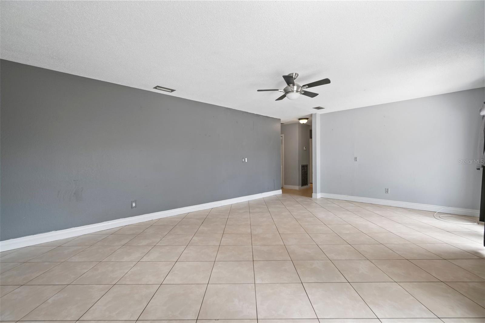 7020 OAKVIEW CIR, TAMPA, FL, 33634