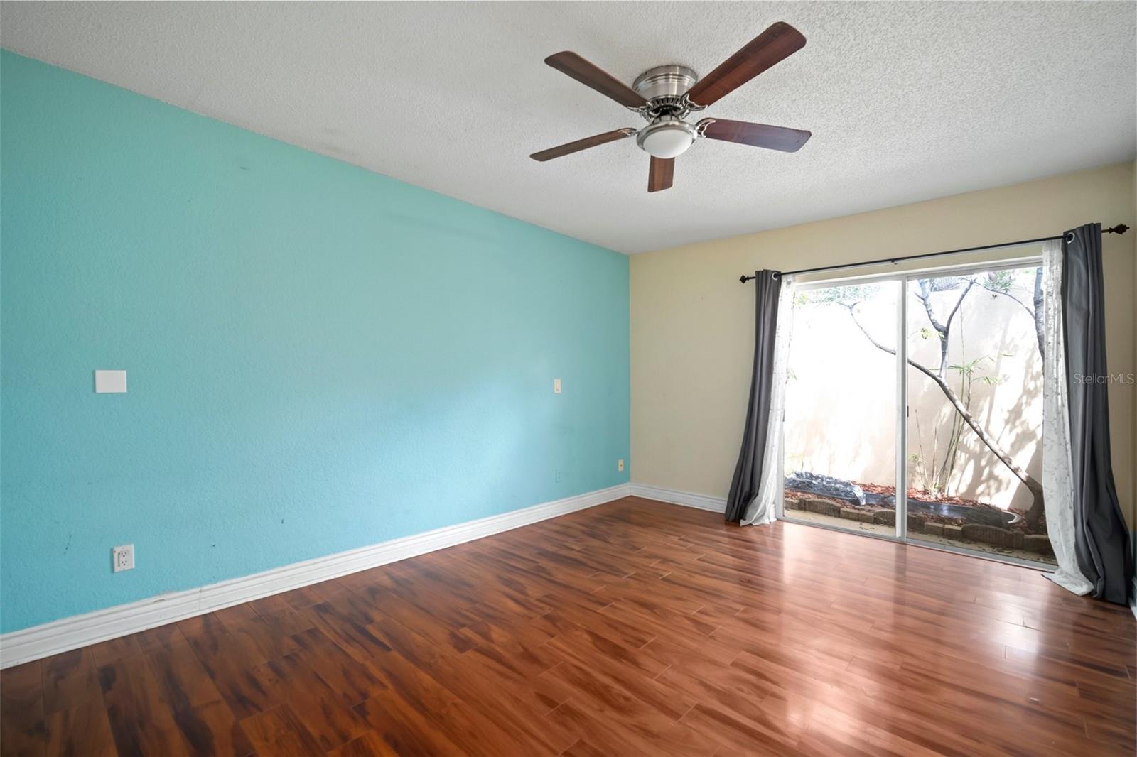 7020 OAKVIEW CIR, TAMPA, FL, 33634