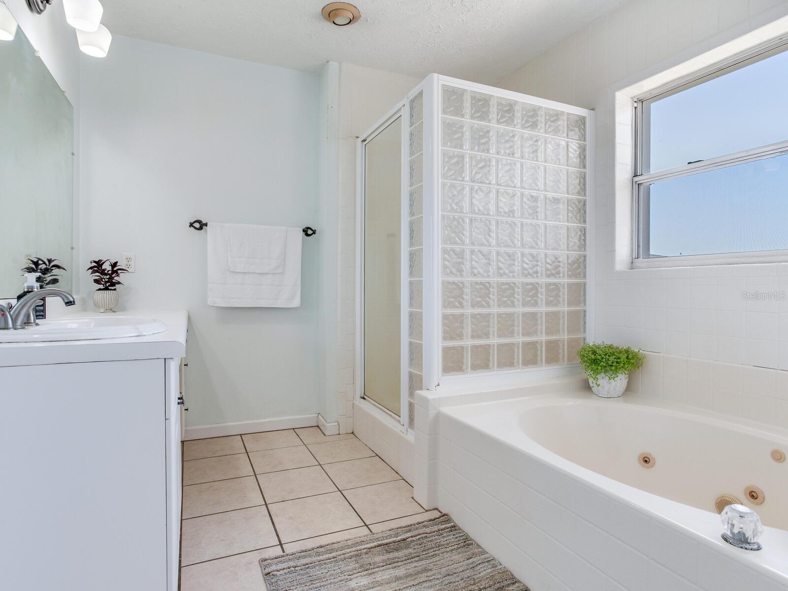 14655 JOE SUMNER RD, WIMAUMA, FL, 33598