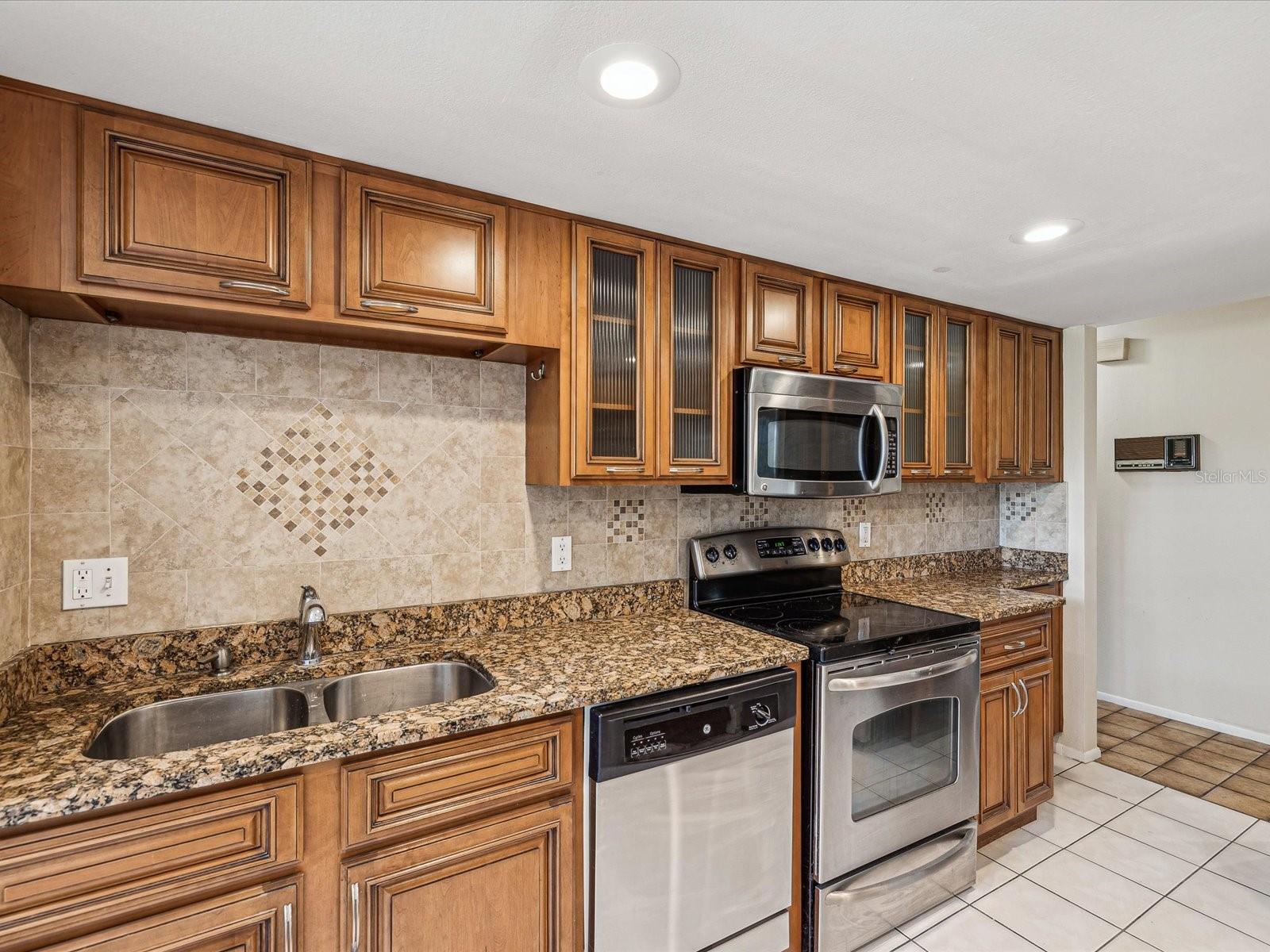 8731 MARTINIQUE LN, PORT RICHEY, FL, 34668