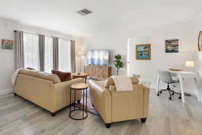 6442 COLONIAL DR, SARASOTA, FL, 34231