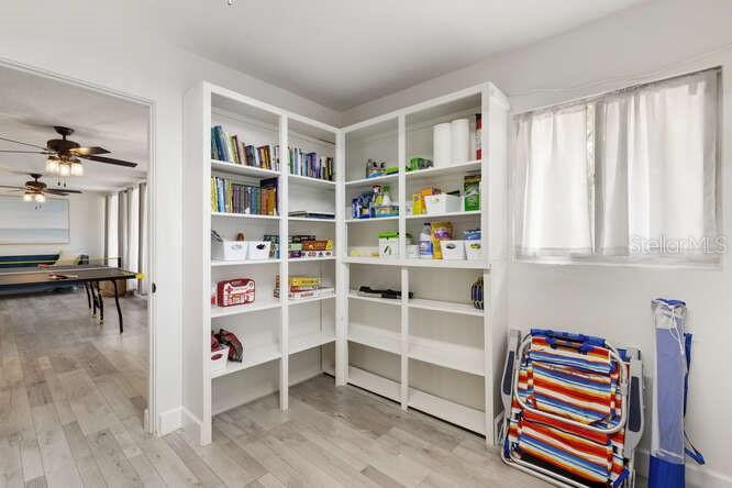 6442 COLONIAL DR, SARASOTA, FL, 34231