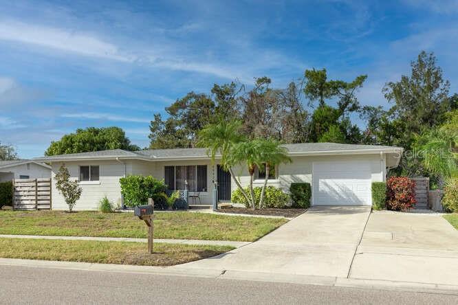 6442 COLONIAL DR, SARASOTA, FL, 34231