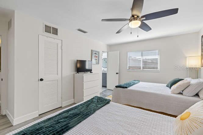 6442 COLONIAL DR, SARASOTA, FL, 34231