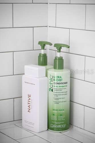 6442 COLONIAL DR, SARASOTA, FL, 34231