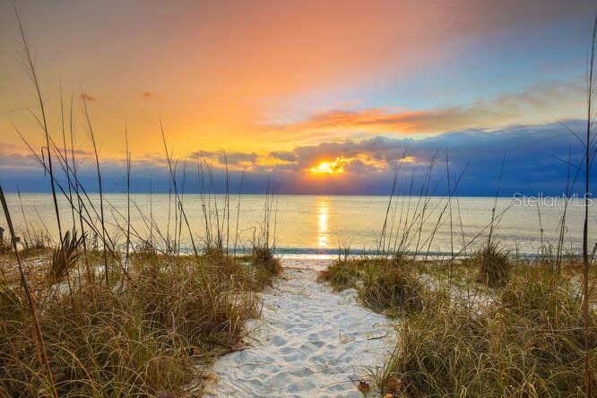 6442 COLONIAL DR, SARASOTA, FL, 34231