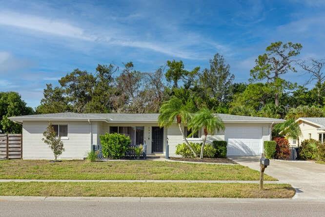 6442 COLONIAL DR, SARASOTA, FL, 34231