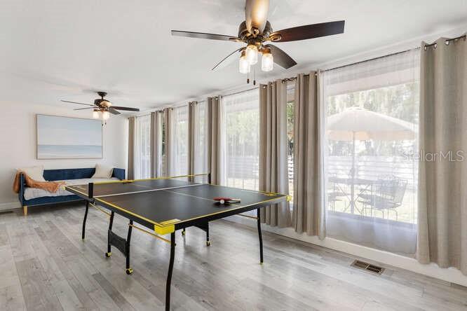 6442 COLONIAL DR, SARASOTA, FL, 34231