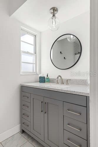 6442 COLONIAL DR, SARASOTA, FL, 34231