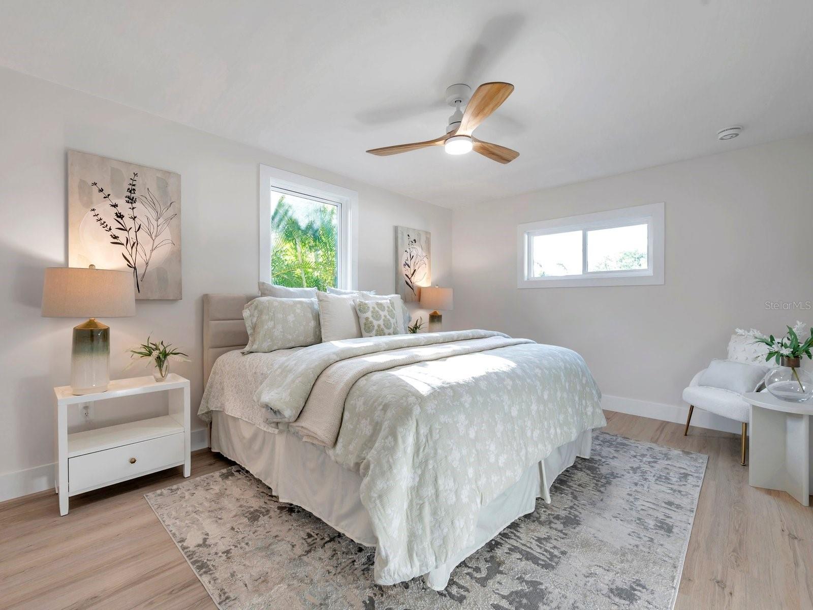 400 38TH AVE NE, ST PETERSBURG, FL, 33703