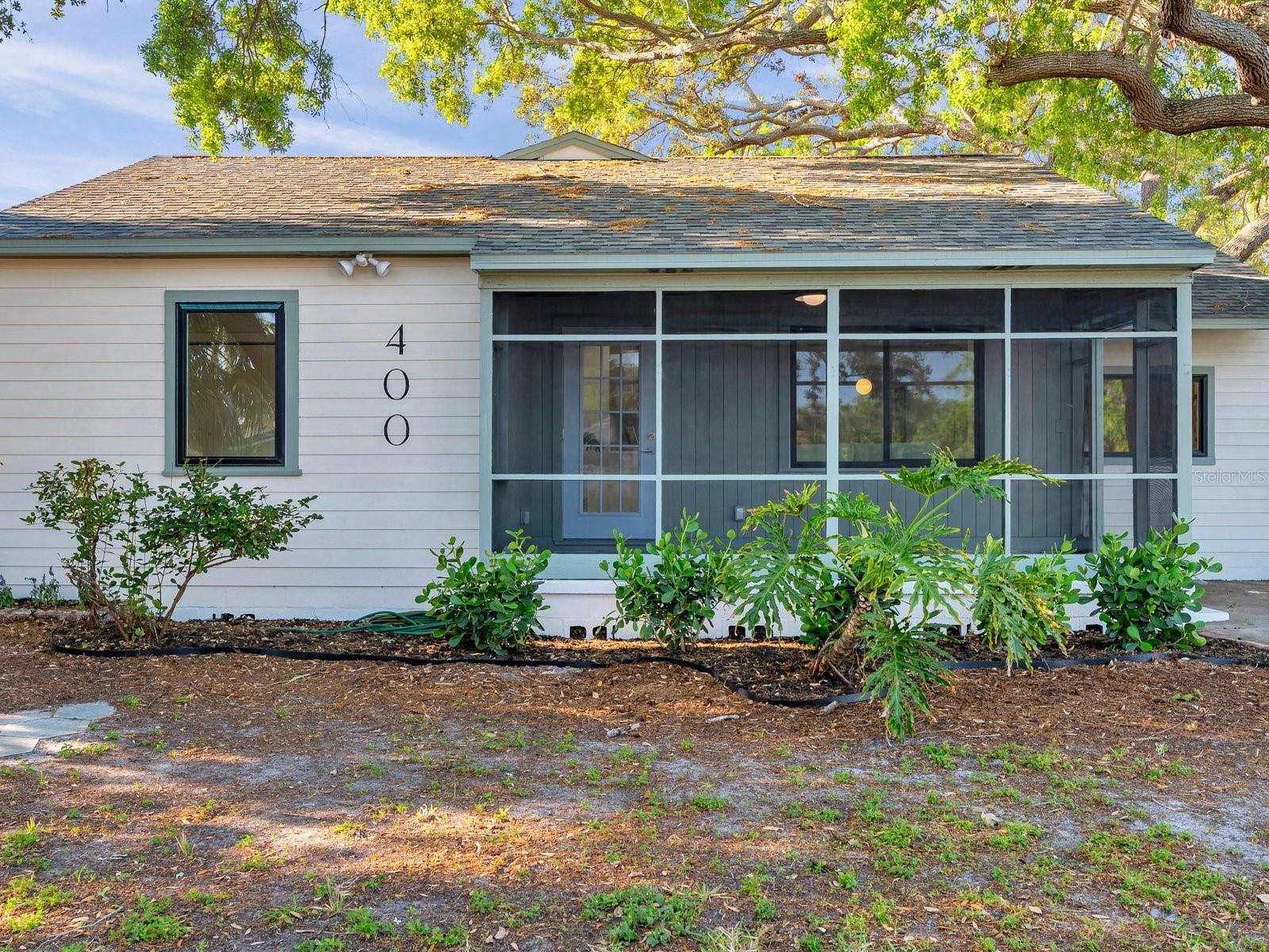 400 38TH AVE NE, ST PETERSBURG, FL, 33703