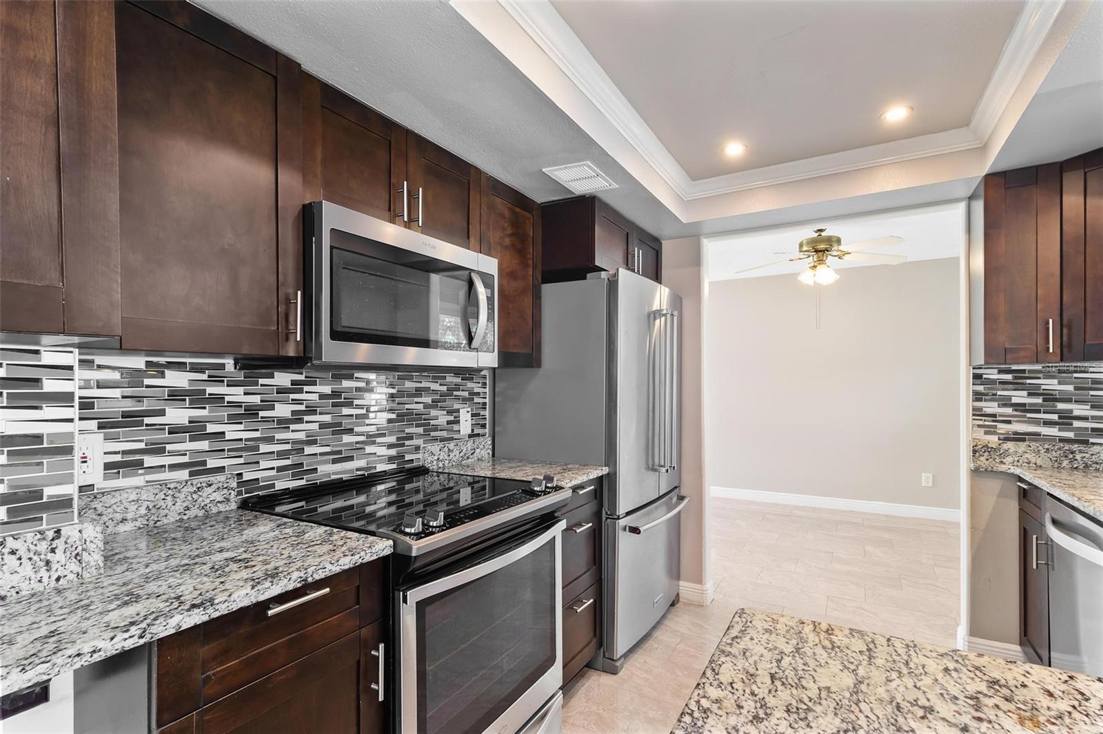 12110 75TH ST, LARGO, FL, 33773