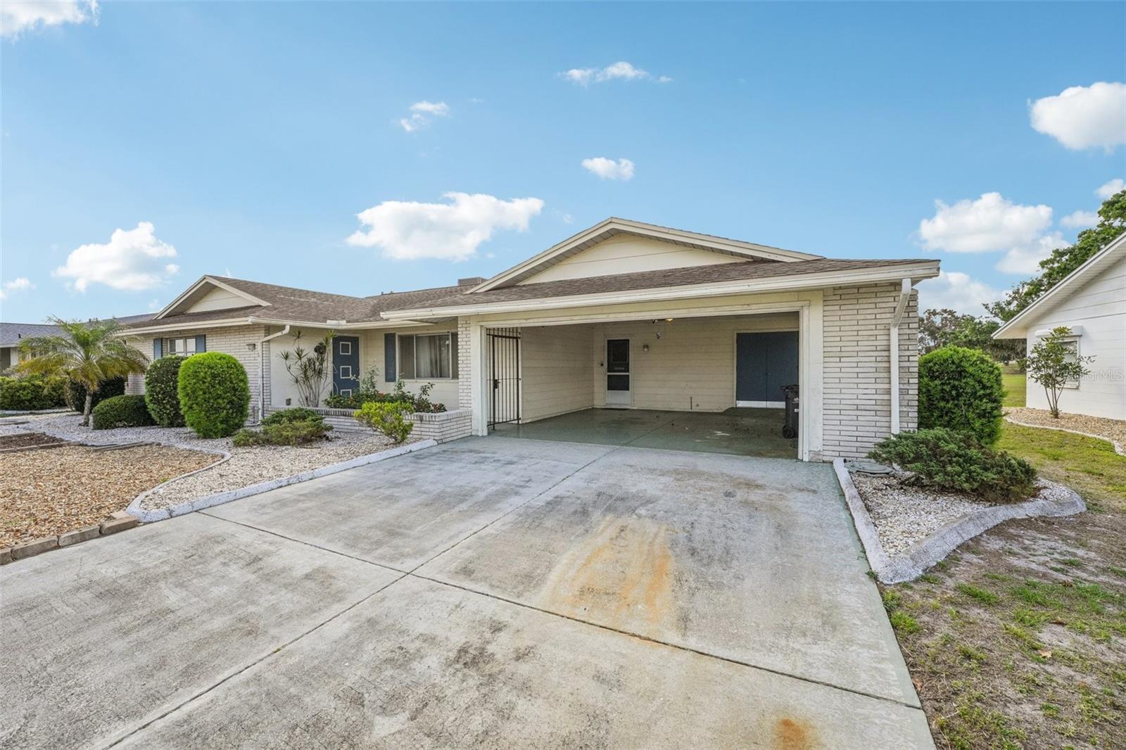 1709 N PEBBLE BEACH BLVD, SUN CITY CENTER, FL, 33573