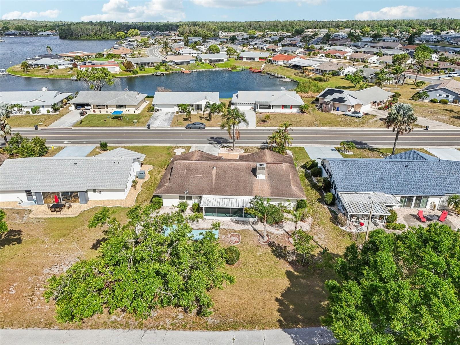 1709 N PEBBLE BEACH BLVD, SUN CITY CENTER, FL, 33573