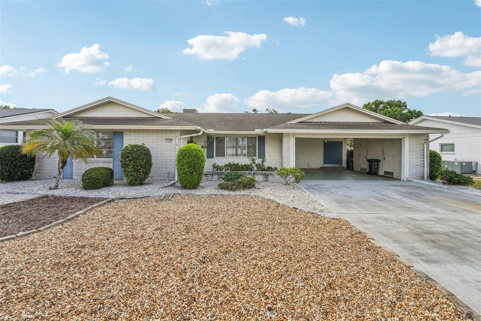 1709 N PEBBLE BEACH BLVD, SUN CITY CENTER, FL, 33573