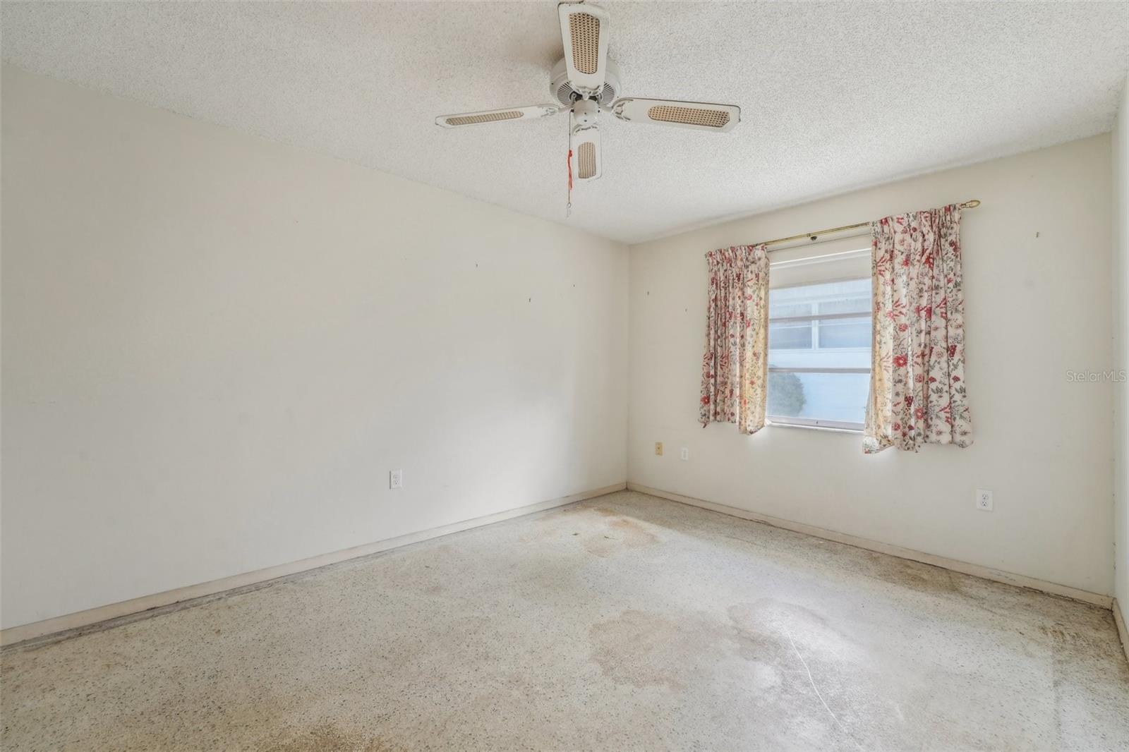 1709 N PEBBLE BEACH BLVD, SUN CITY CENTER, FL, 33573