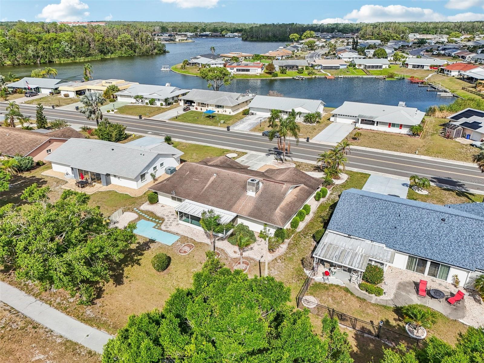 1709 N PEBBLE BEACH BLVD, SUN CITY CENTER, FL, 33573