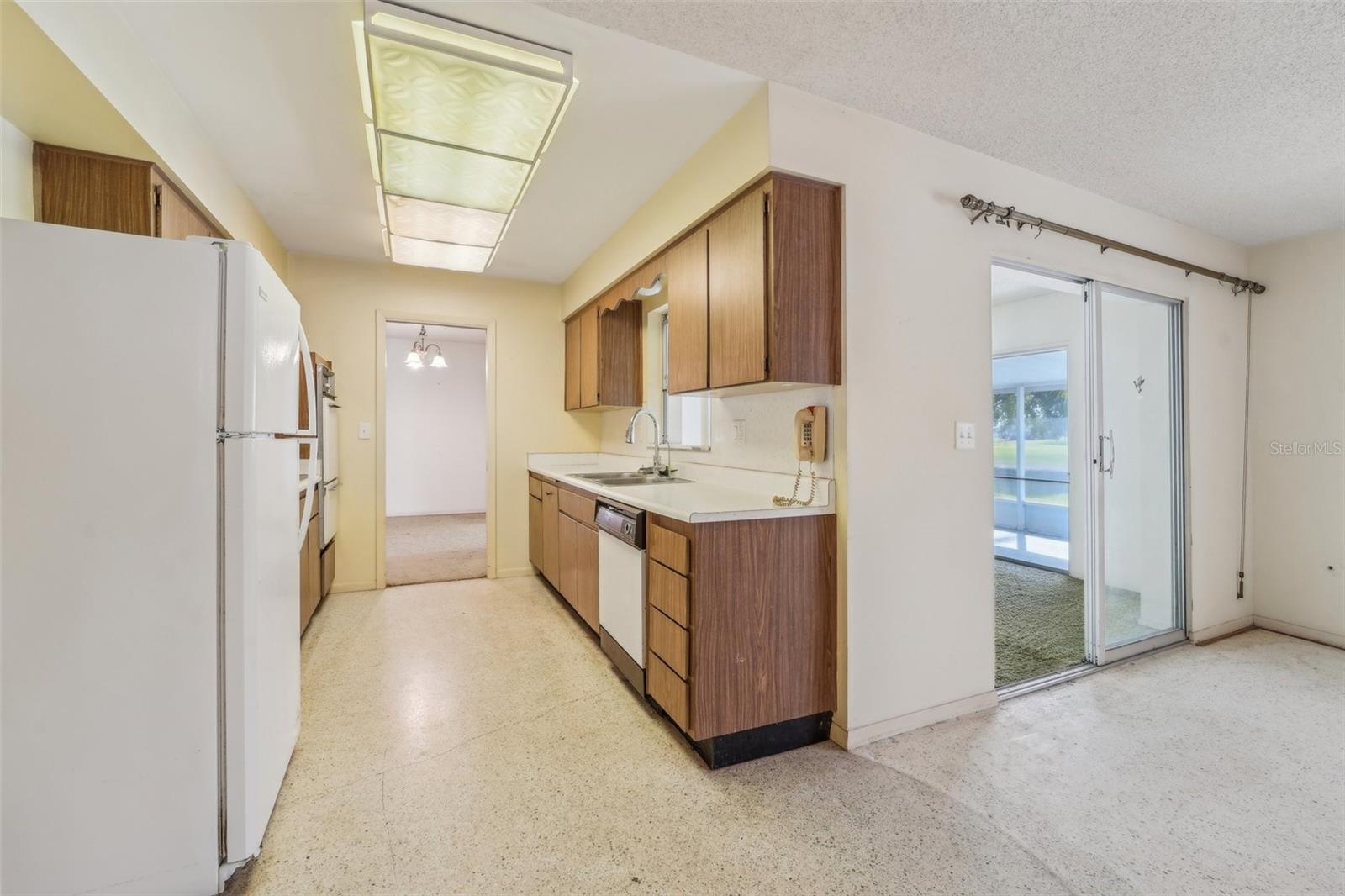 1709 N PEBBLE BEACH BLVD, SUN CITY CENTER, FL, 33573