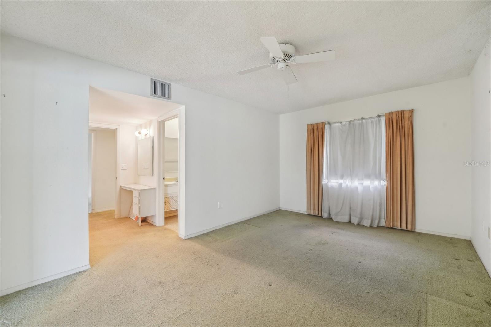1709 N PEBBLE BEACH BLVD, SUN CITY CENTER, FL, 33573