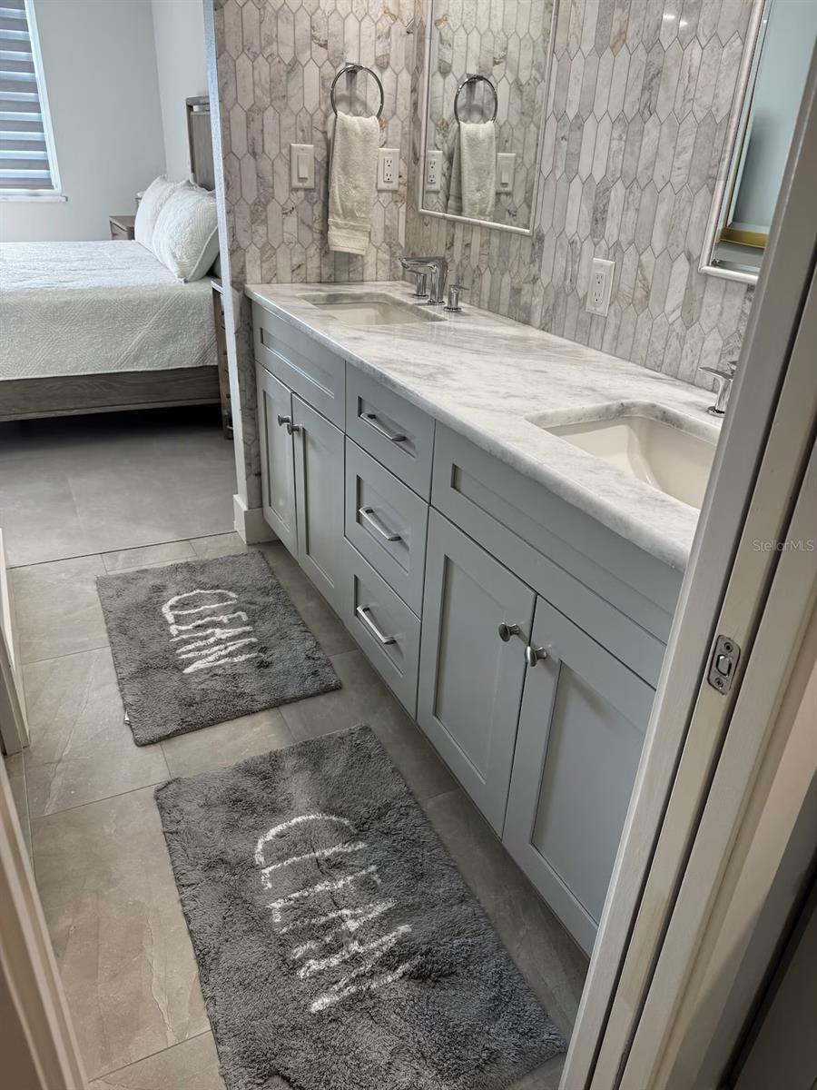 5770 MIDNIGHT PASS RD #405, SARASOTA, FL, 34242