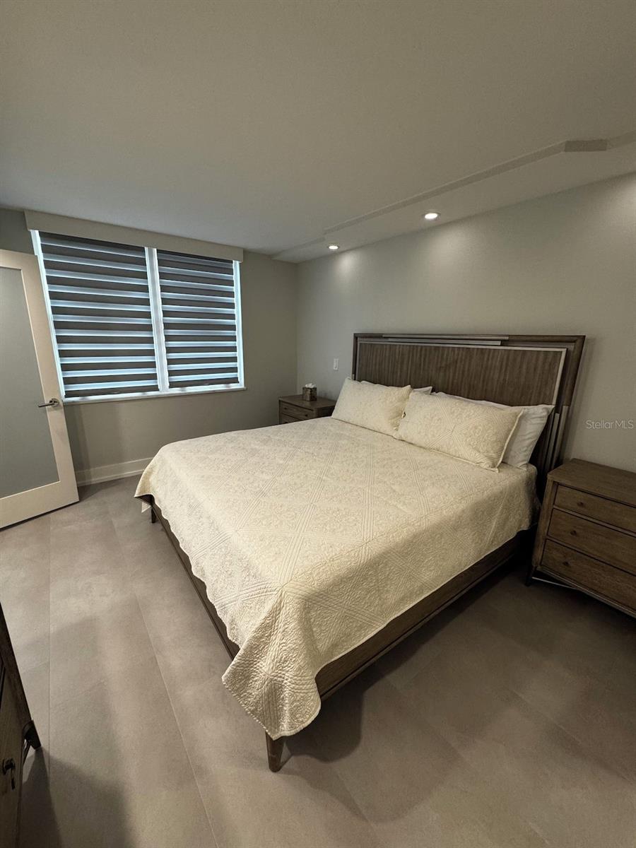 5770 MIDNIGHT PASS RD #405, SARASOTA, FL, 34242