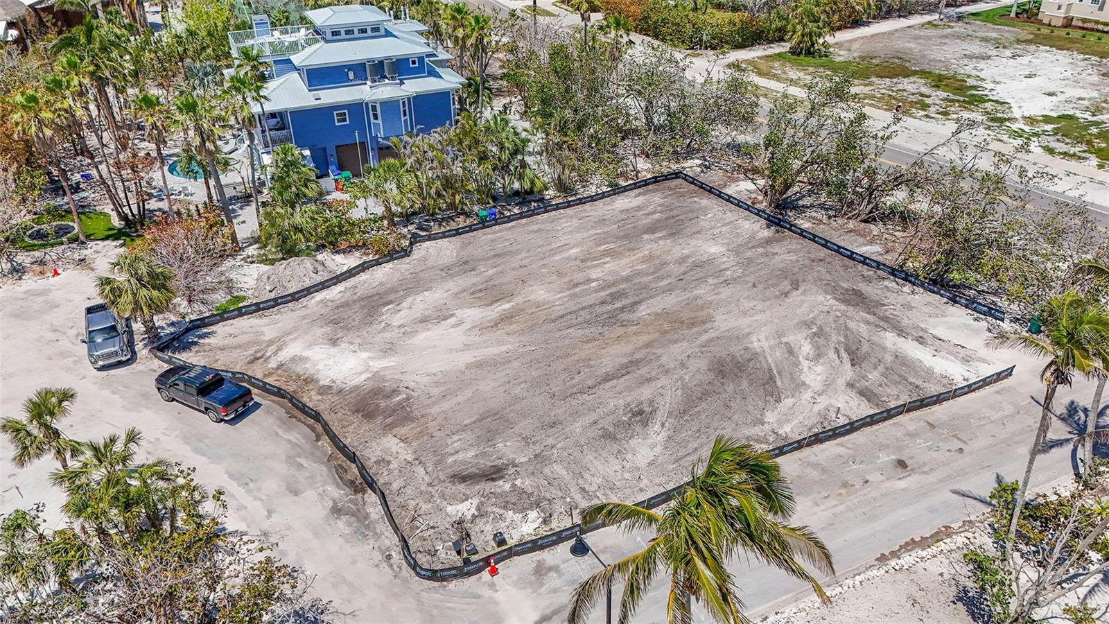 SLEEPY LAGOON, LONGBOAT KEY, FL, 34228