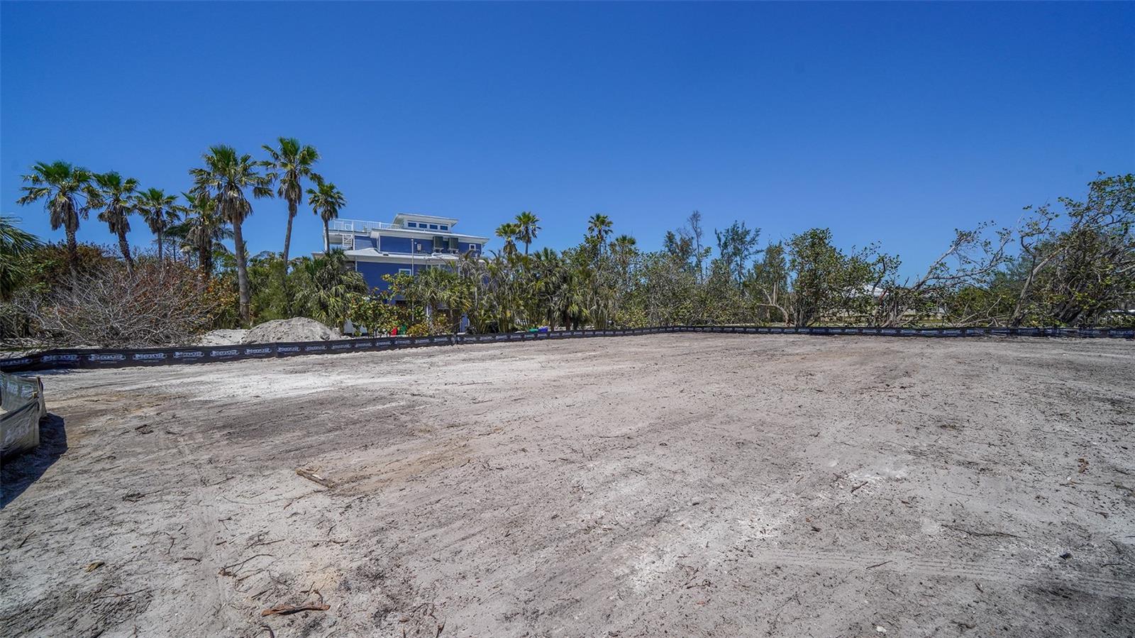 SLEEPY LAGOON, LONGBOAT KEY, FL, 34228
